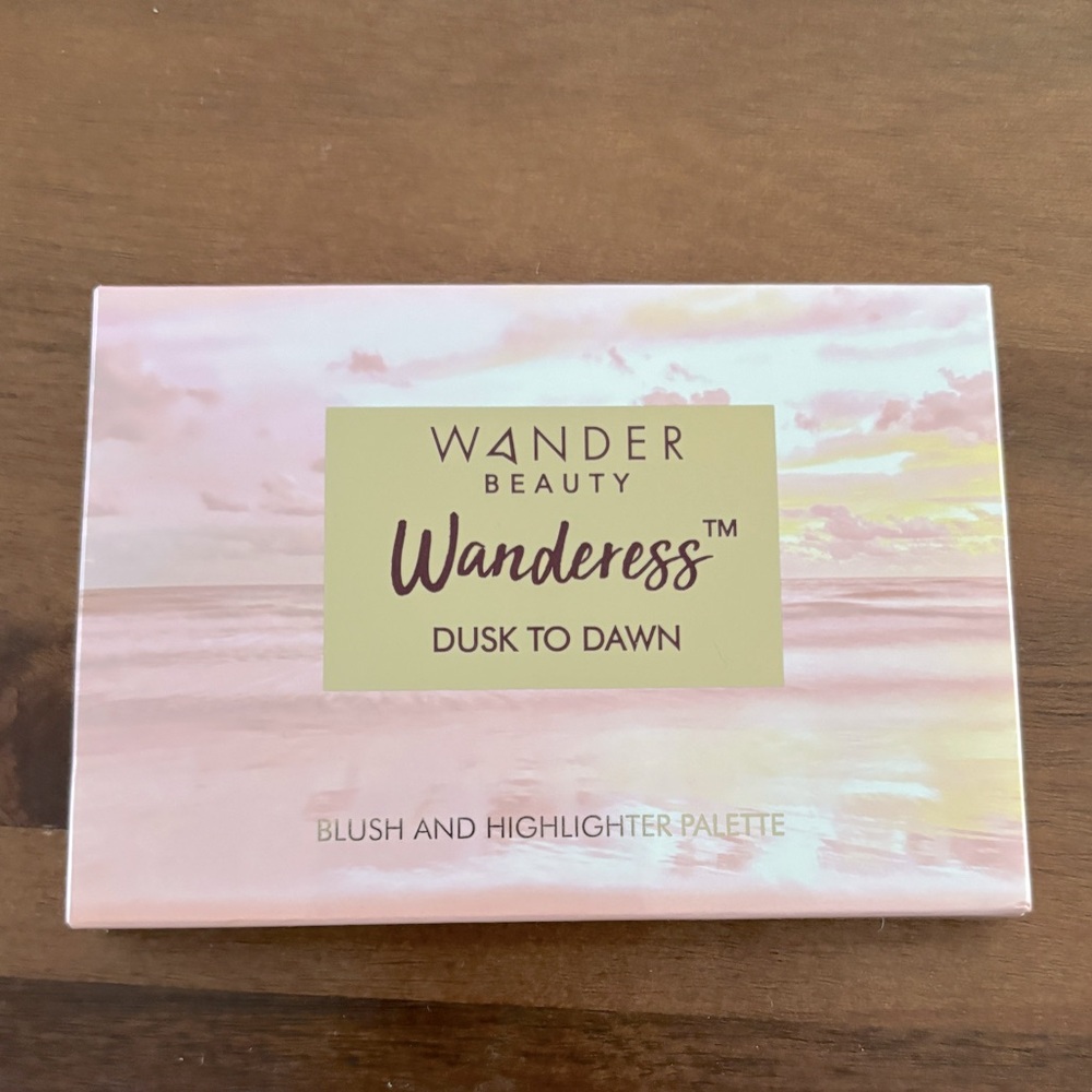 Wander Beauty Wanderess Dusk To Dawn Blush and Highlighter